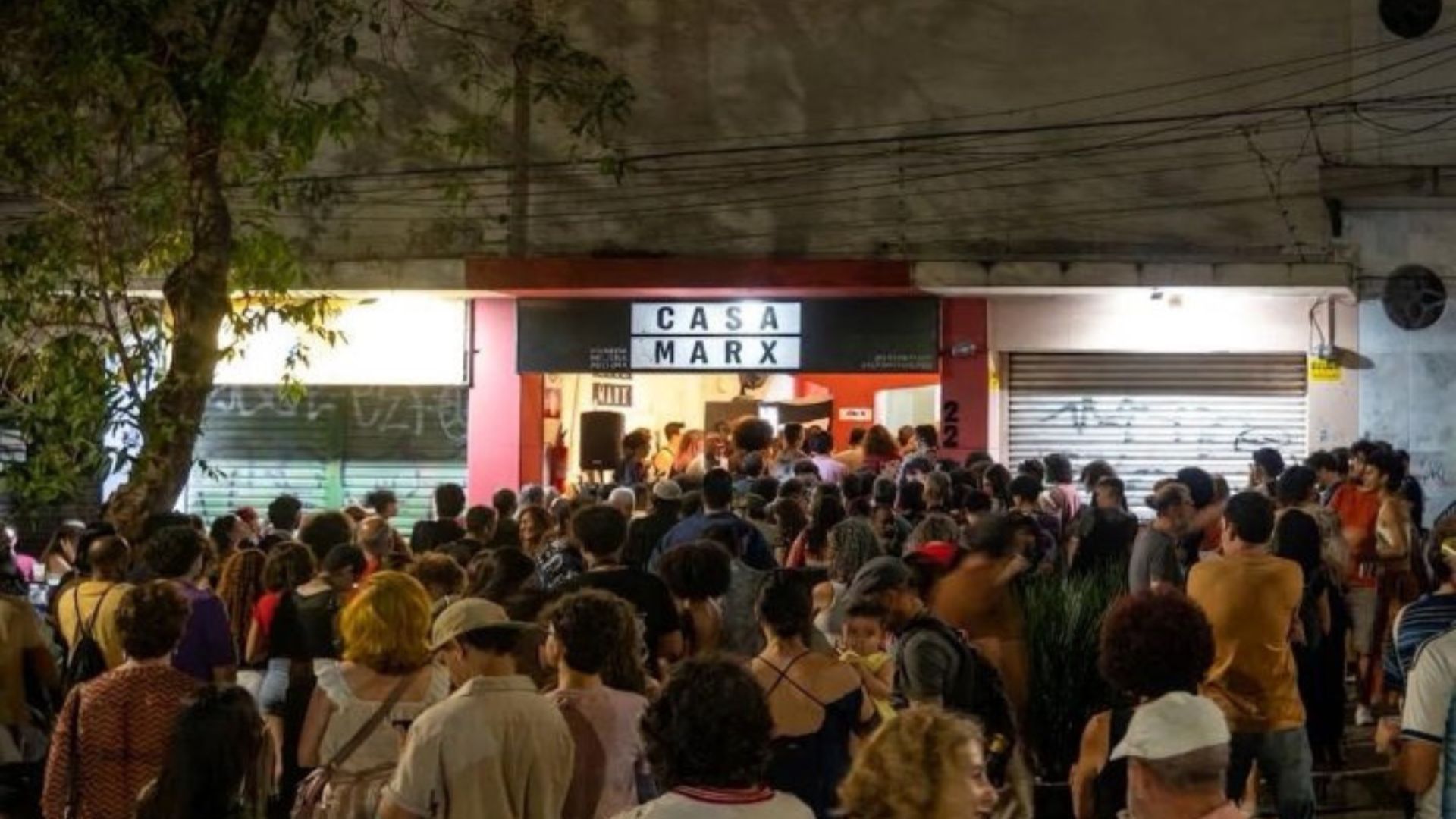 Capa: Casa Marx Belo Horizonte abre suas portas com mais de 700 pessoas
