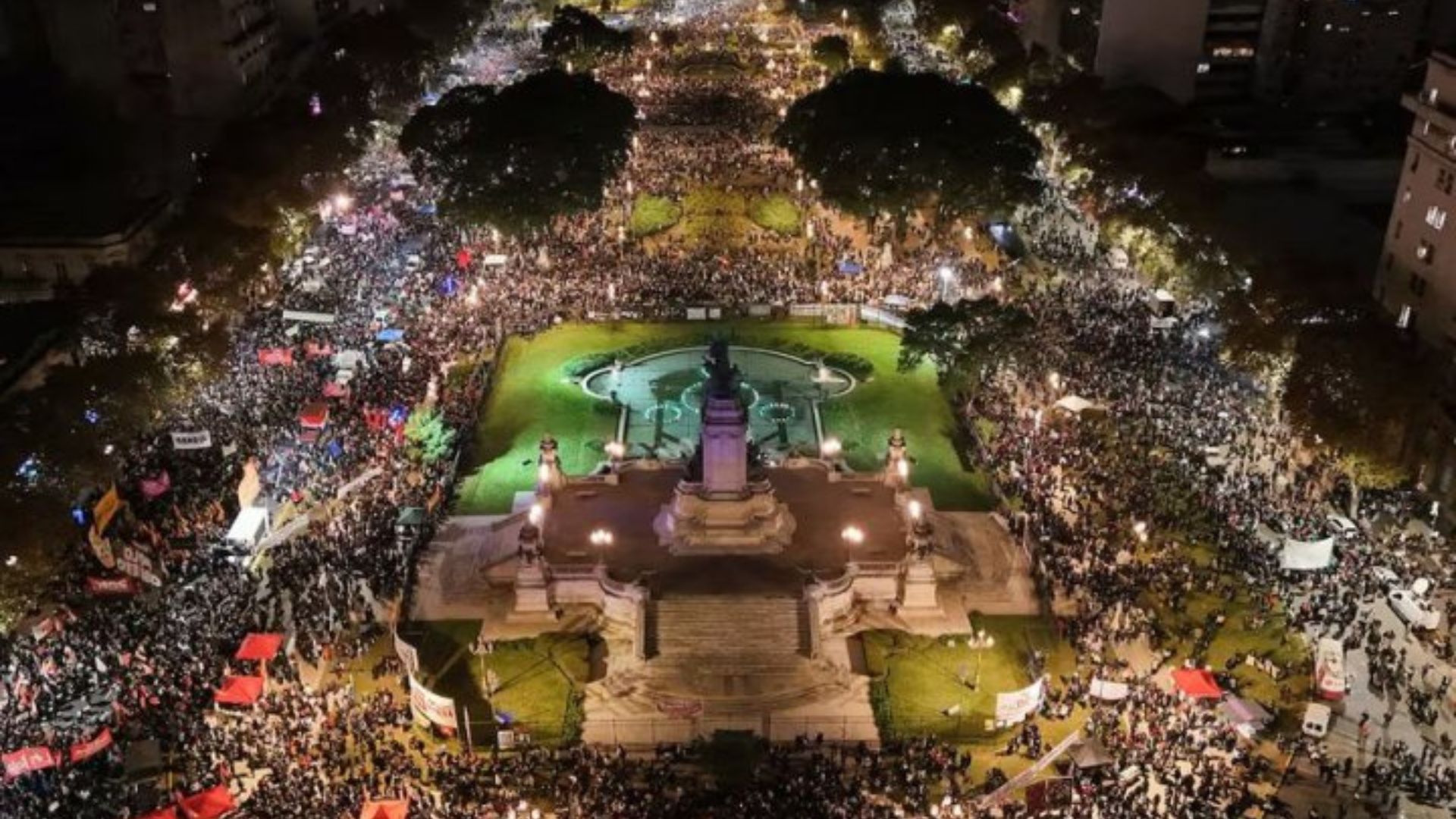 Capa: Novamente: como aproveitar a posição de Myriam Bregman e da esquerda na situação nacional argentina