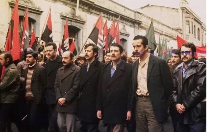 Capa: O MIR e o governo de Allende: apontamentos para um balanço estratégico