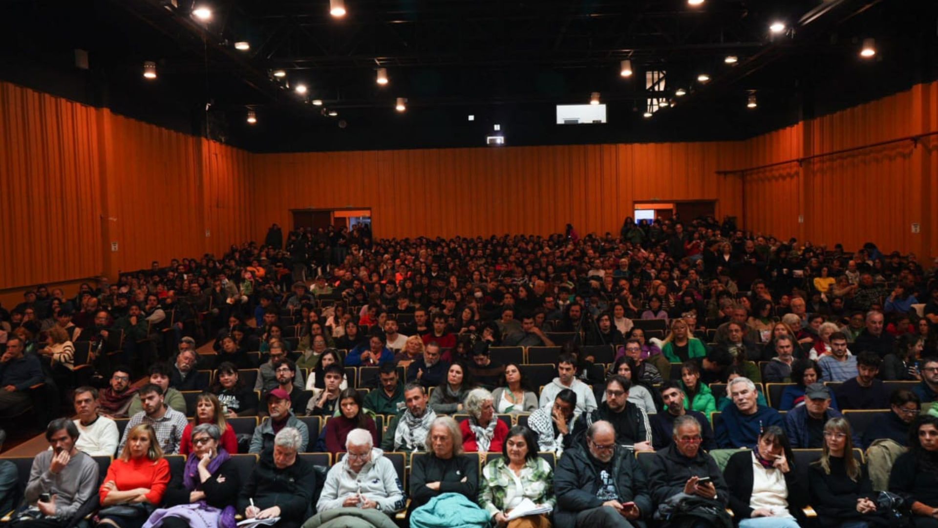 Capa: Partido, mobilização e auto-organização: debates sobre como aproveitar a projeção de Myriam Bregman e da esquerda