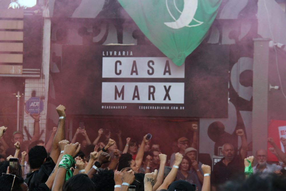 Capa: Com 800 pessoas, a Casa Marx, sede do Esquerda Diário, reabre suas portas em São Paulo