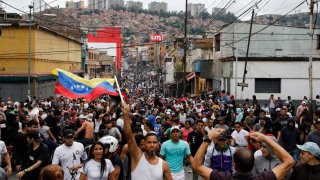 Capa: Diante da escalada da agressão imperialista dos Estados Unidos contra a Venezuela